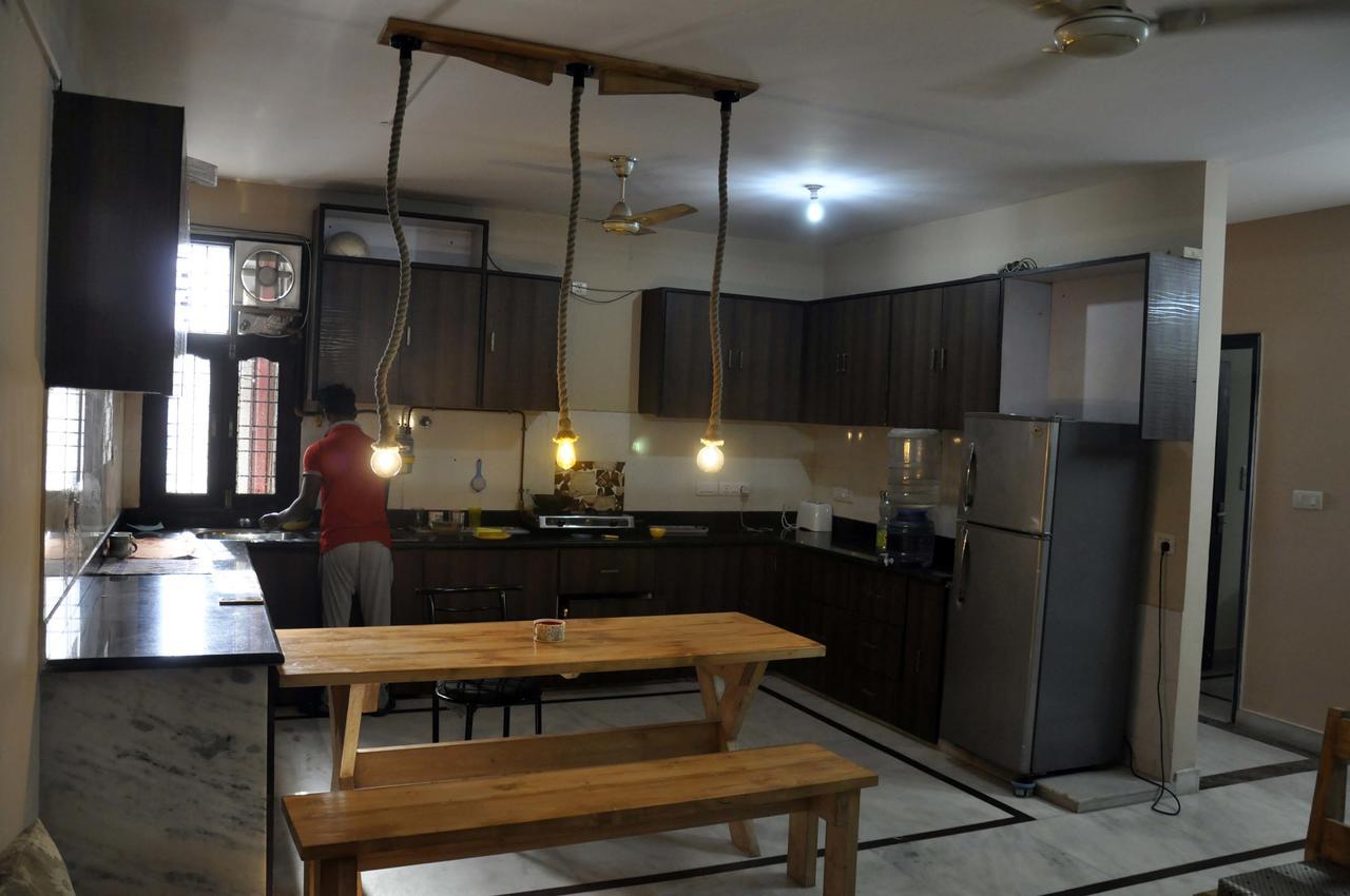 Friends Hostel Ню Делхи Екстериор снимка