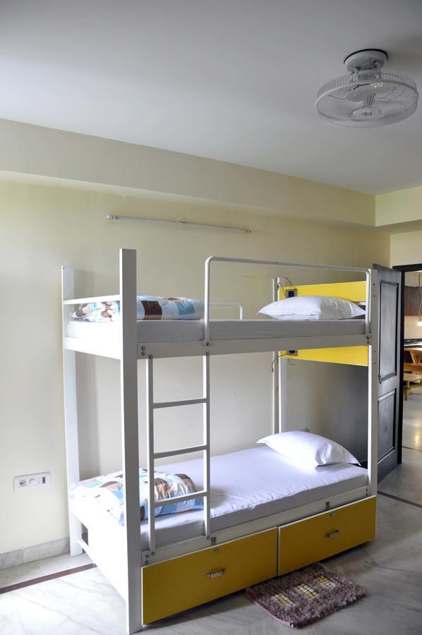 Friends Hostel Ню Делхи Екстериор снимка